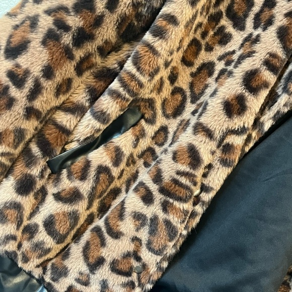 Crazy Train Brown and Black Teddy Jacket Leopard Print - Picture 3 of 4